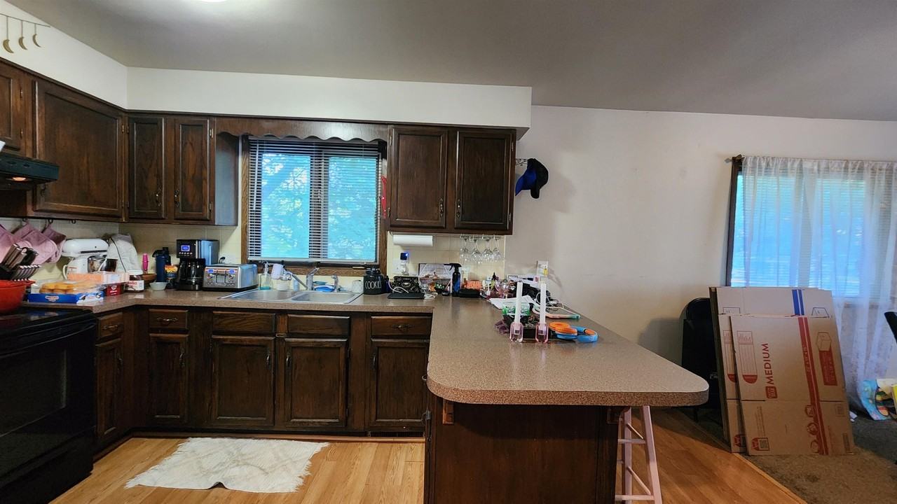 5324 Miwaukee Street - Photo 7 of 22