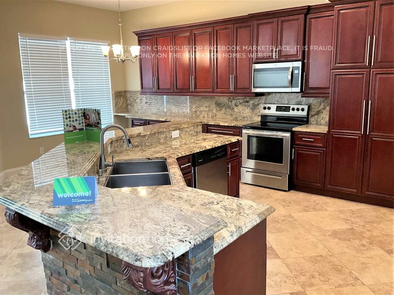 9761 Oak Crest Rd - Photo 7 of 23