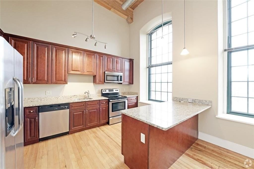 624 Washington St #A206 - Photo 5 of 24