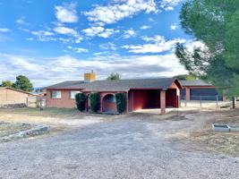 featured image of 925 N Evergreen Dr