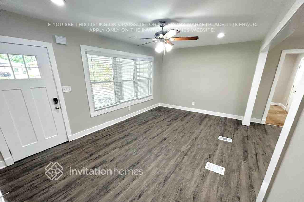 1847 Rosewood Rd - Photo 2 of 18