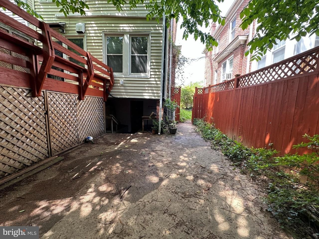 4130 Military Rd Nw - Photo 5 of 37