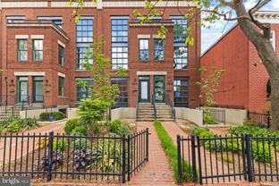 526 13th St Se #B - Photo 1 of 1