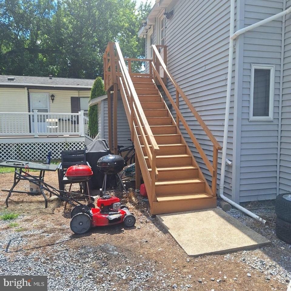 79 New St #B - Photo 2 of 16