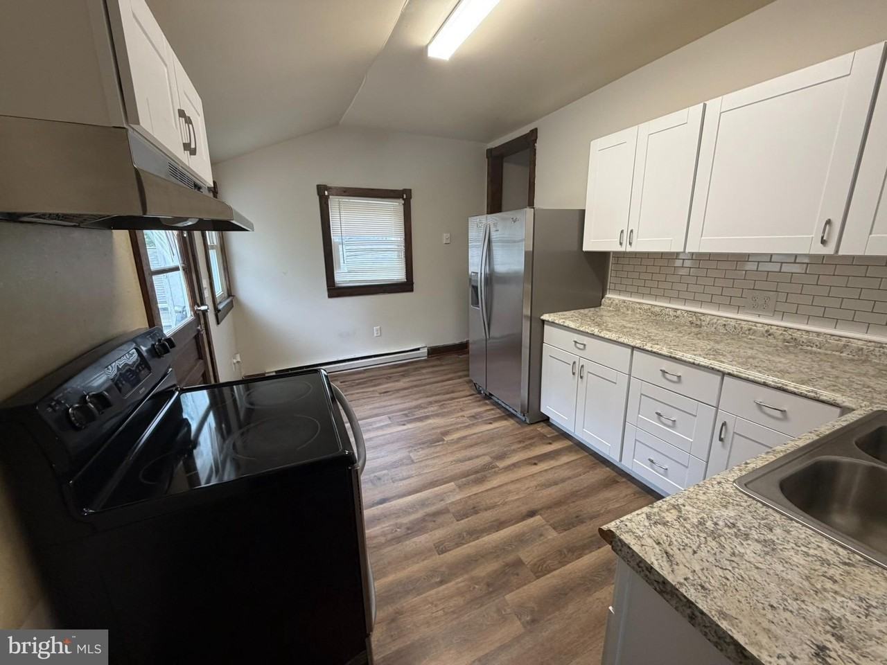 79 New St #B - Photo 5 of 16