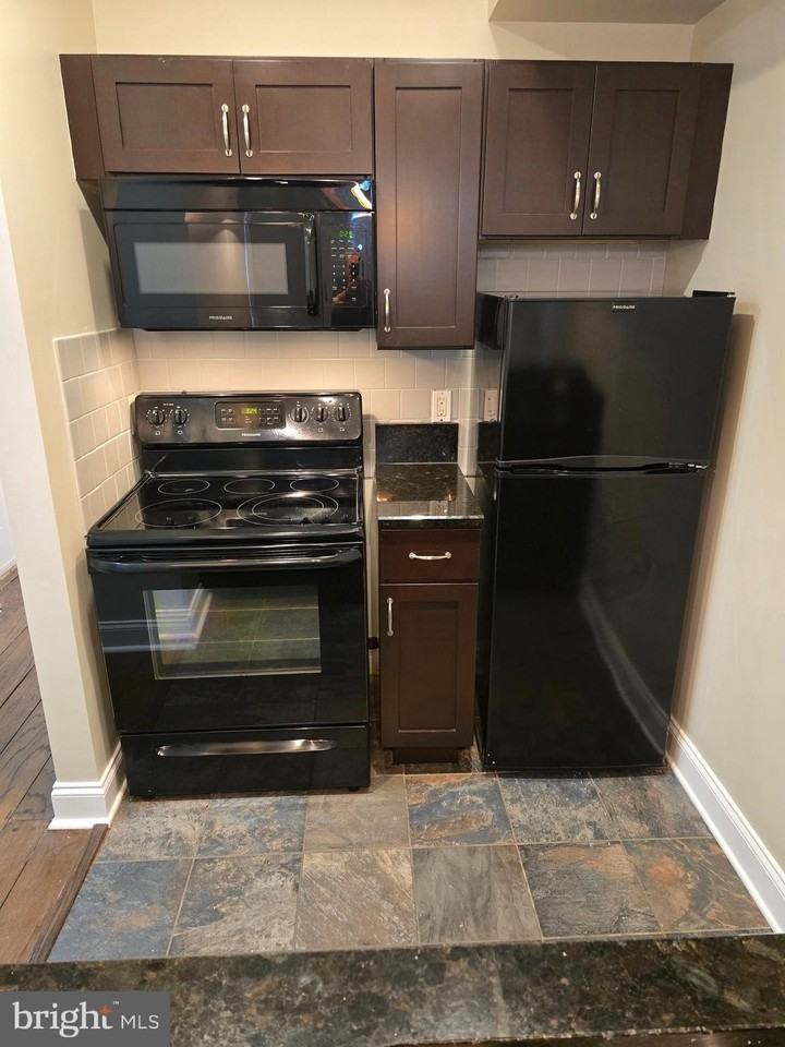 1907 Aliceanna St #1stFL - Photo 5 of 14