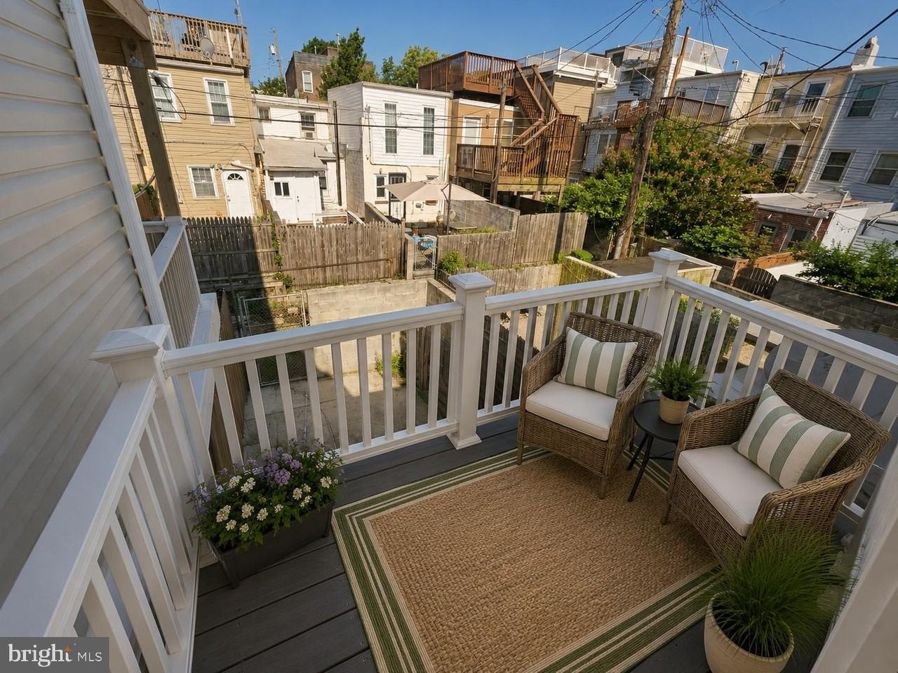 604 S Luzerne Ave - Photo 6 of 25