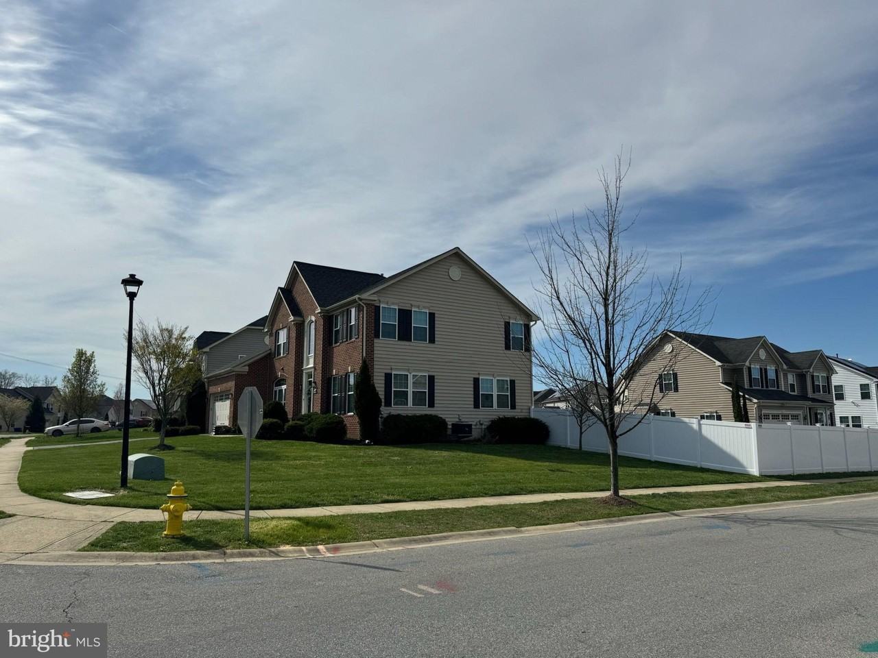 3429 Linden Grove Dr - Photo 3 of 50