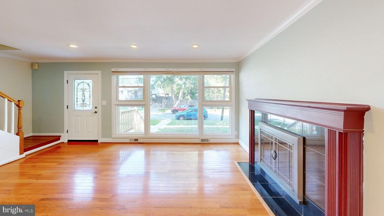 2518 Harmon Rd - Photo 5 of 24