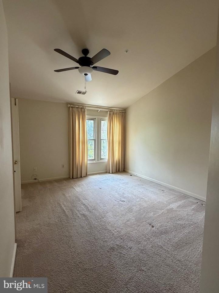 10159 Treble Ct - Photo 7 of 22
