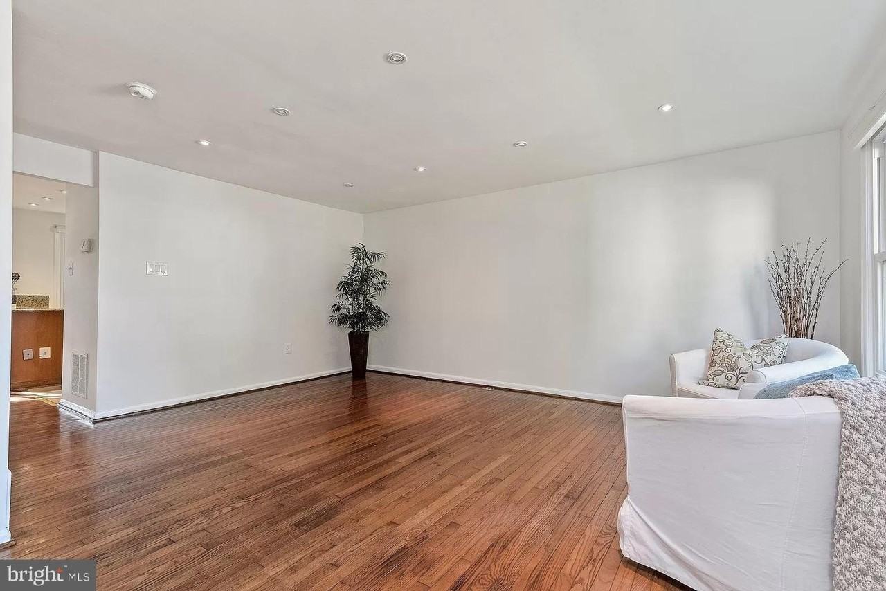 10606 Tuppence Ct - Photo 4 of 30
