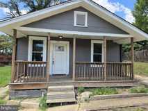 208 68th Pl - Photo 1 of 1