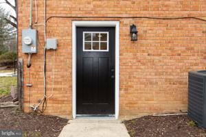 featured image of 11 Arthur Dr W