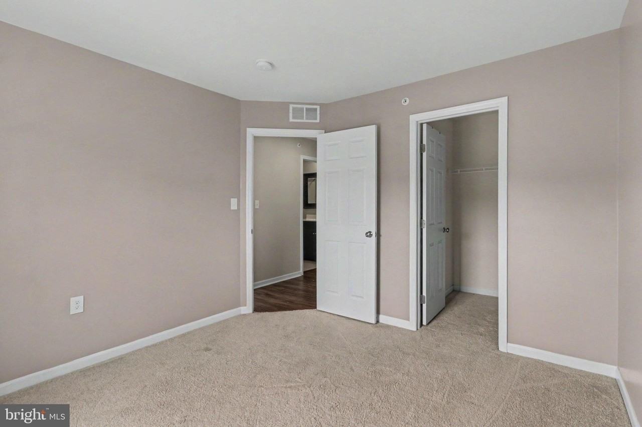 1461 Keegan Ln - Photo 3 of 30