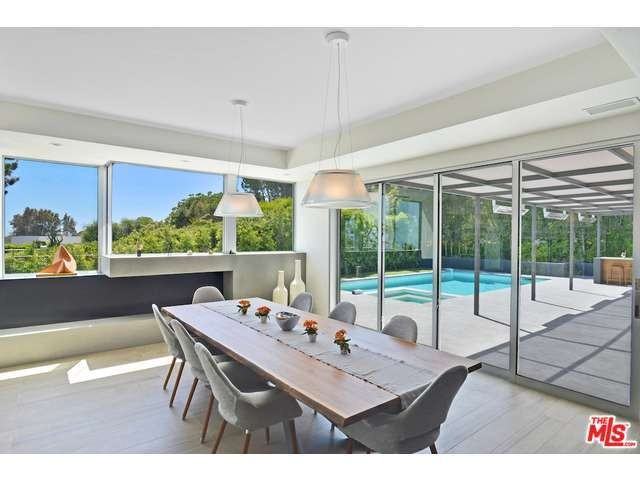 3615 Malibu Country Dr - Photo 2 of 30