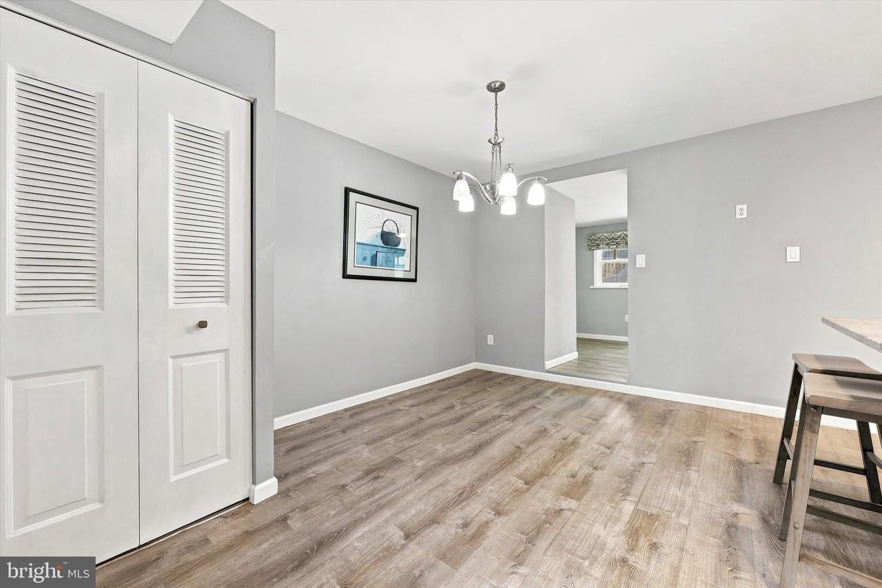 106 Woodside Cir - Photo 6 of 25