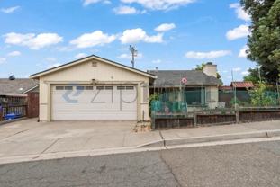 2872 Pickford Pl - Photo 1 of 1