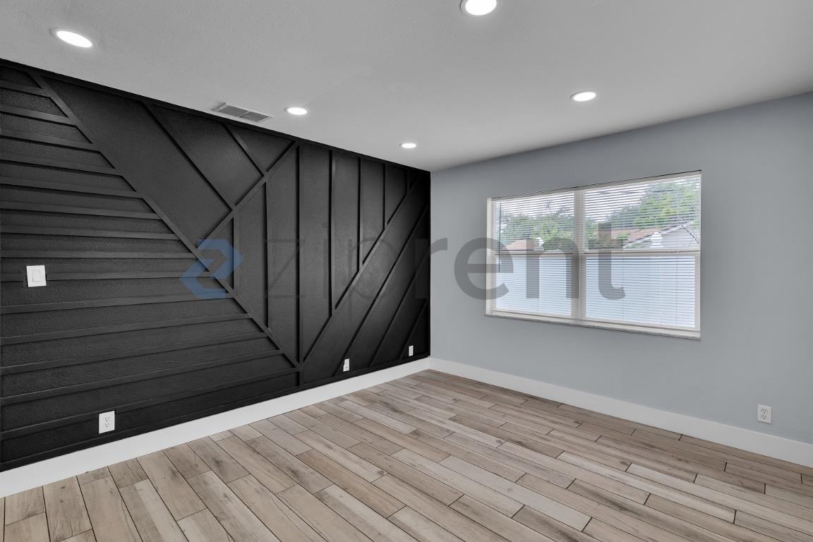 4518 W Rogers Ave #4518 - Photo 4 of 24