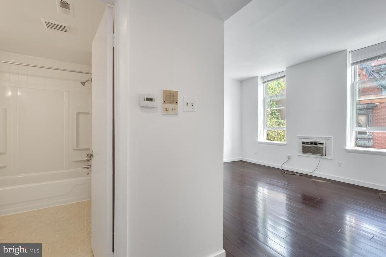 2137 Spruce St #4 - Photo 6 of 13