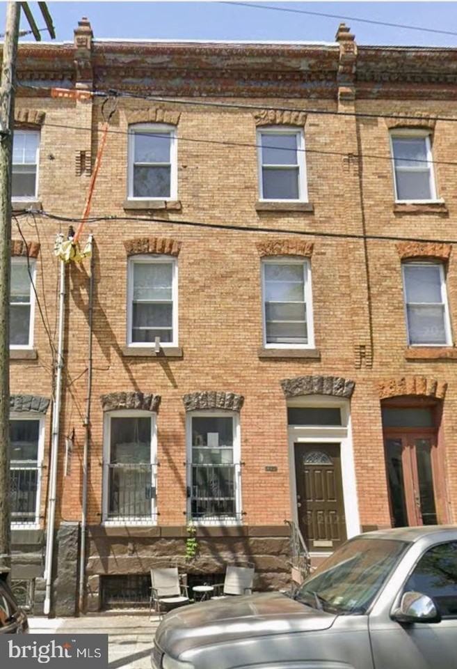 850 N 22nd St #6