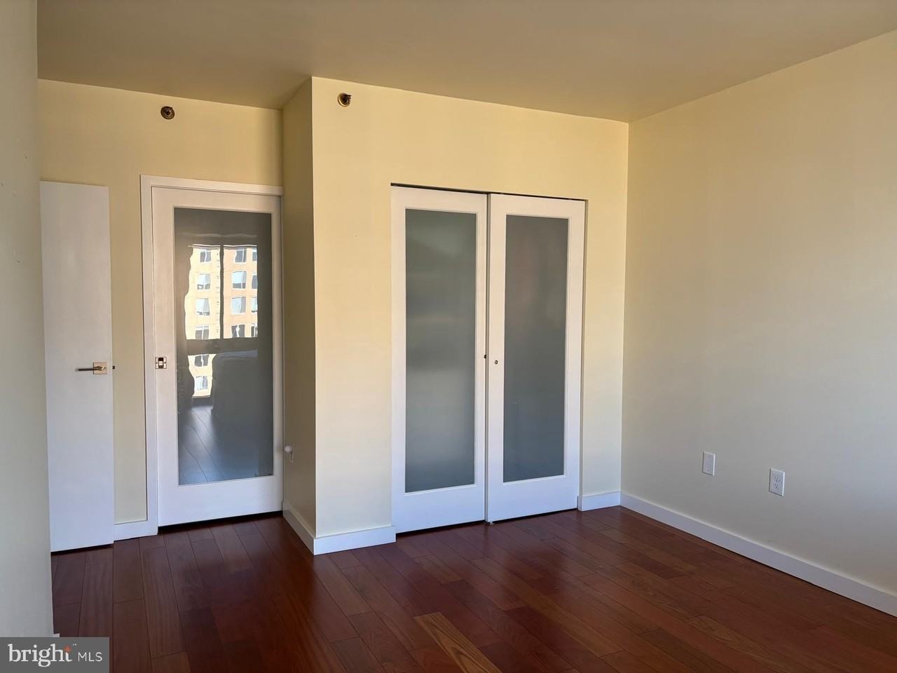 1530 Key Blvd #1130 - Photo 7 of 11