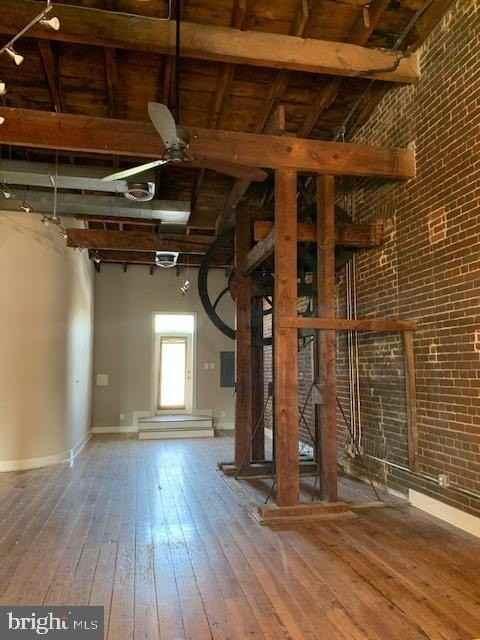 311 William St - Photo 7 of 17