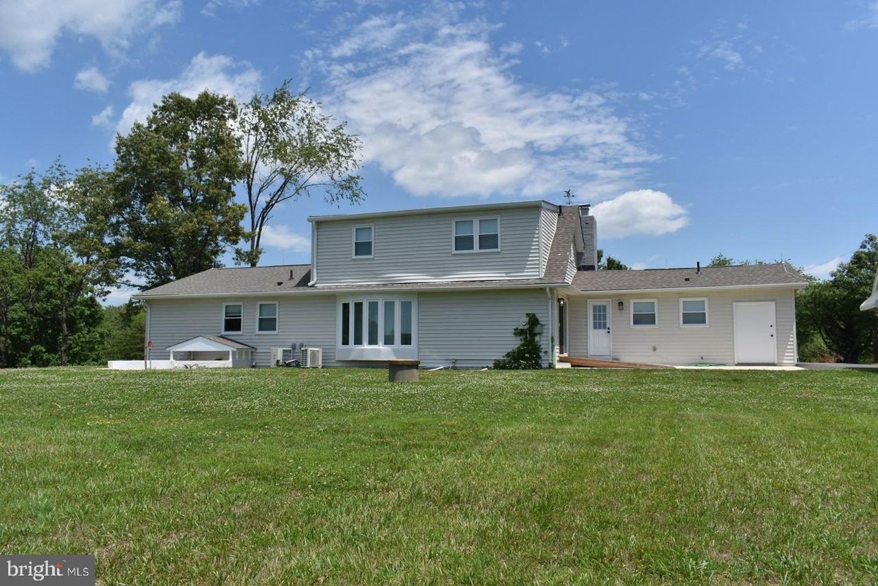4055 Ringwood Rd - Photo 2 of 20