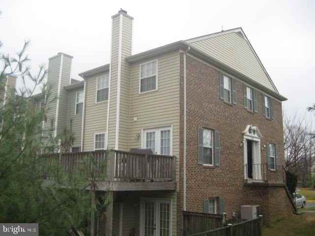 7925 Gunston Woods Pl - Photo 2 of 6
