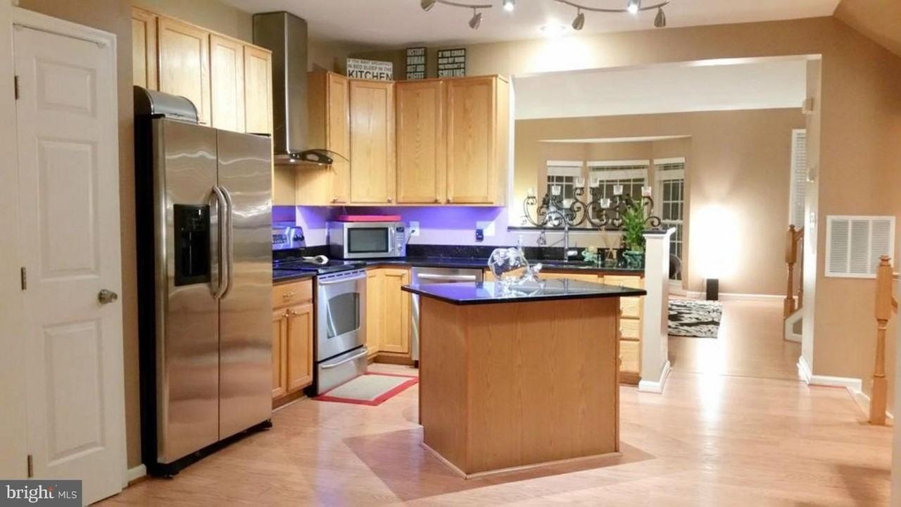 13680 Saint Johns Wood Pl - Photo 3 of 8