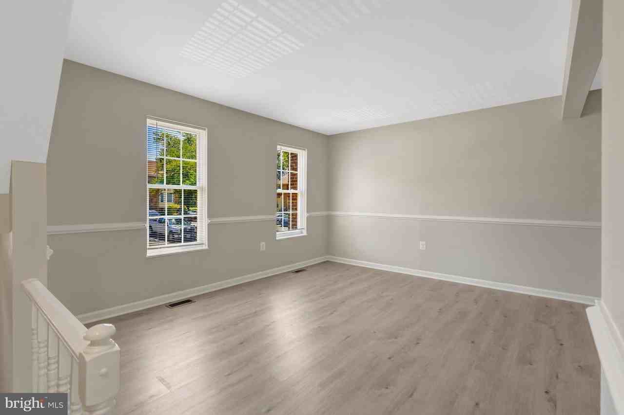 7065 Leewood Forest Dr - Photo 5 of 50