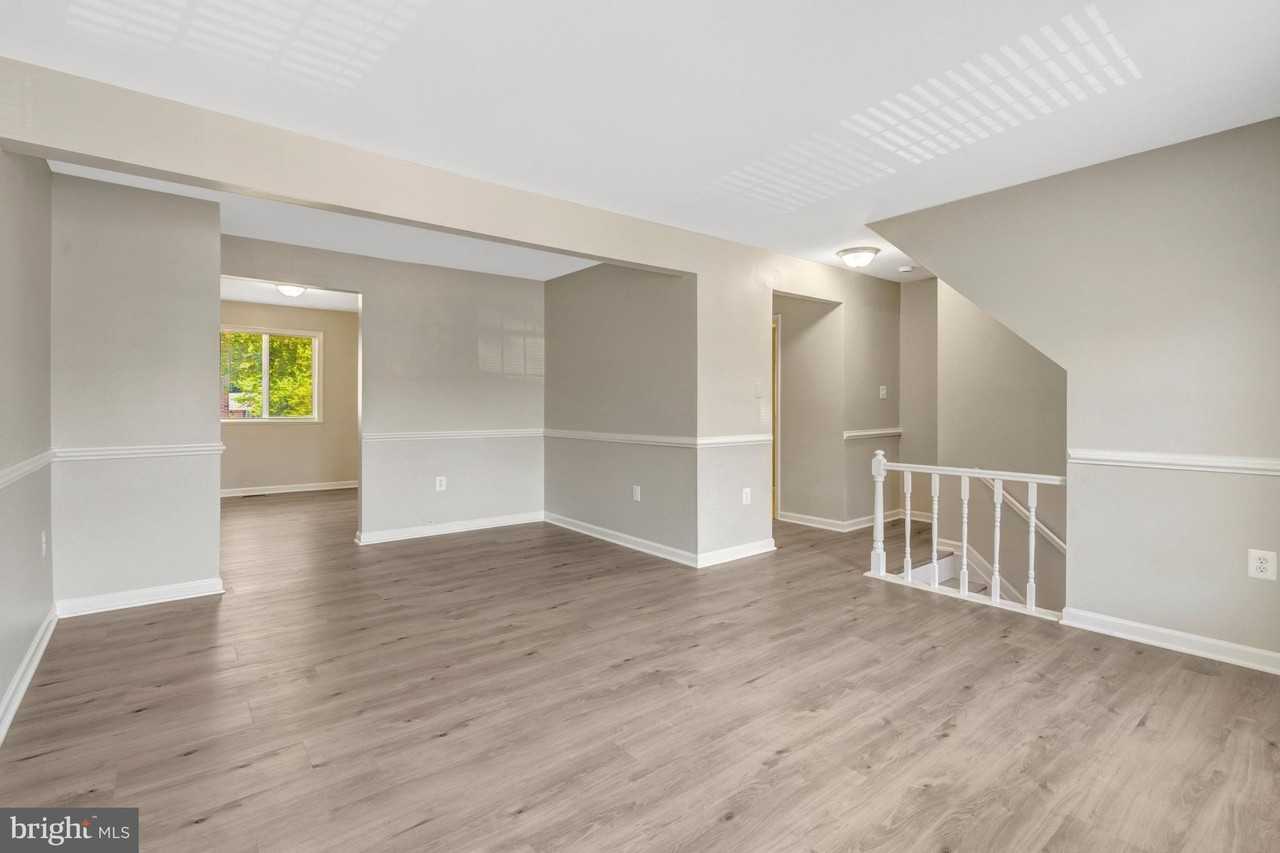 7065 Leewood Forest Dr - Photo 6 of 50
