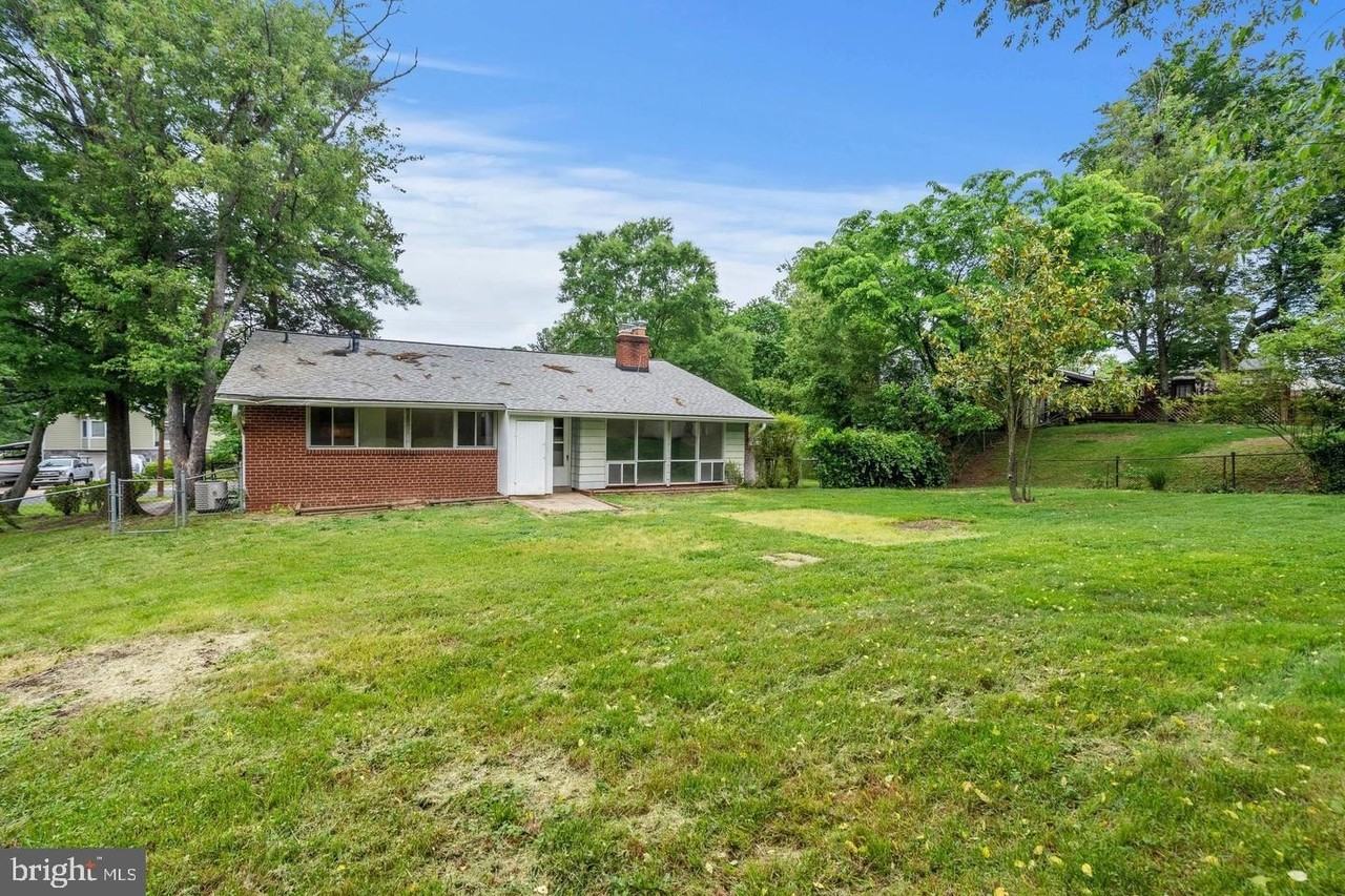 6318 Willowood Ln - Photo 6 of 38