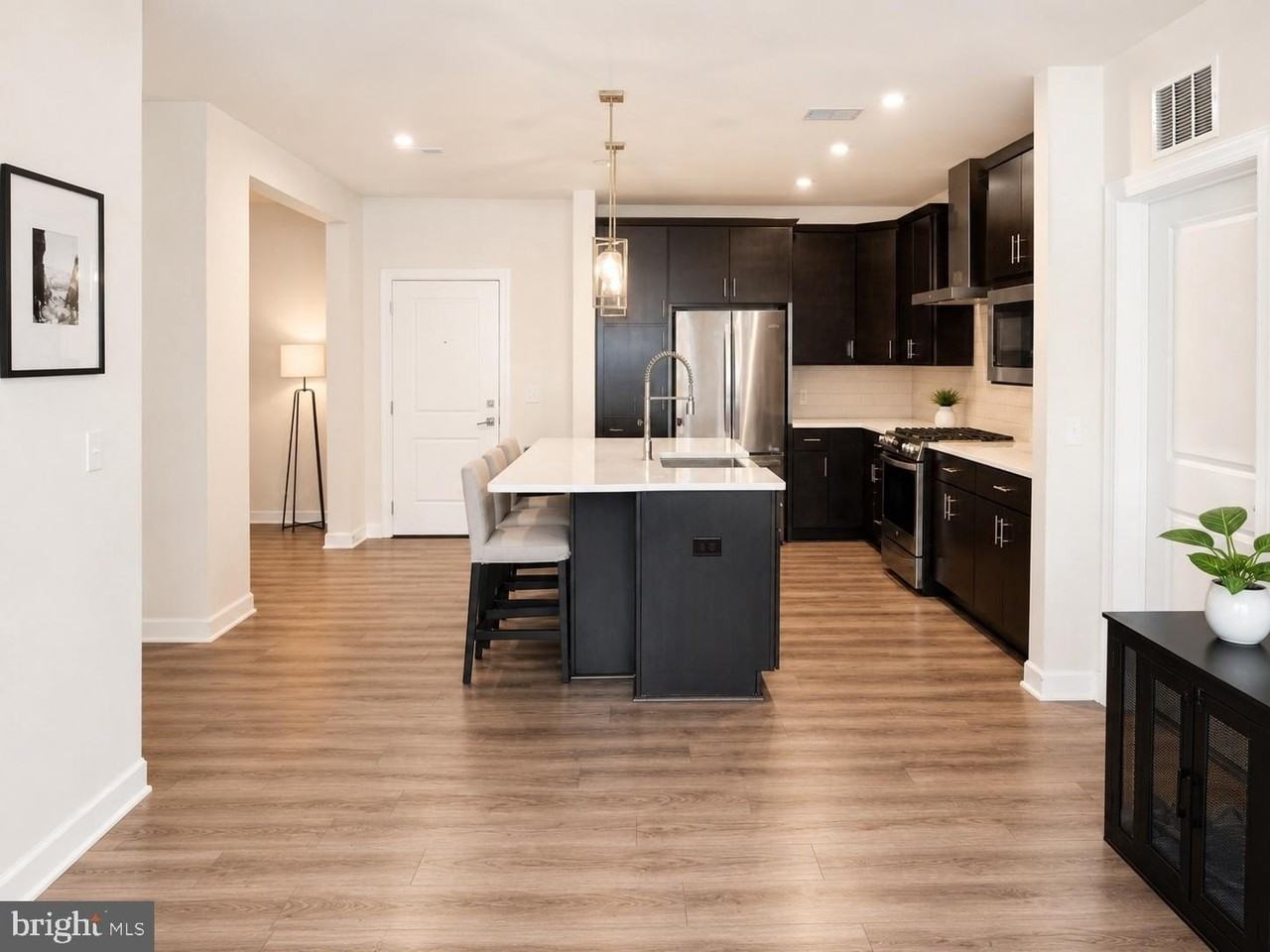 3927 Fair Ridge Dr #303 - Photo 5 of 38