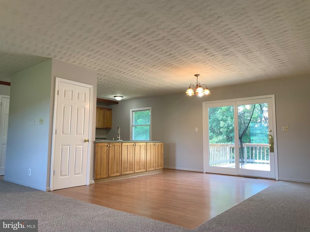10413 Elys Ford Rd - Photo 3 of 15