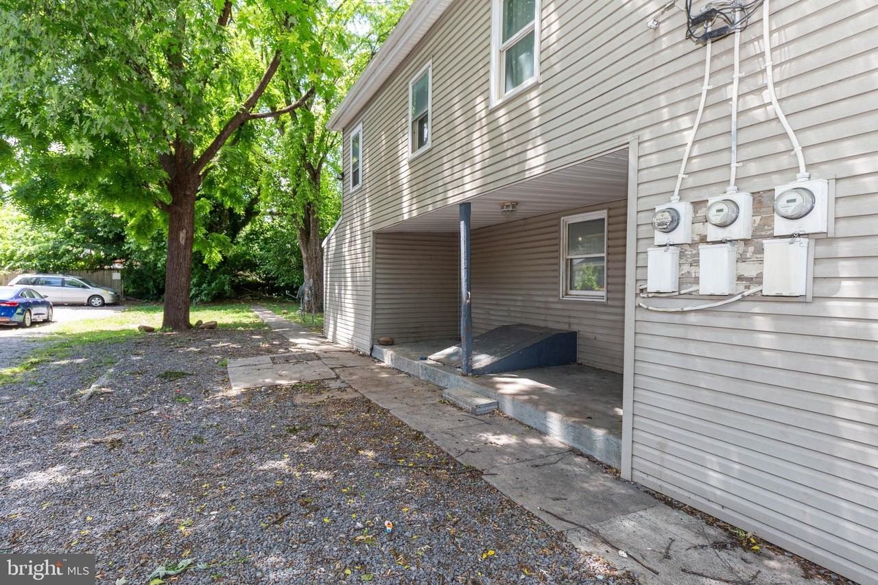 323 S Raleigh St #1 - Photo 5 of 22