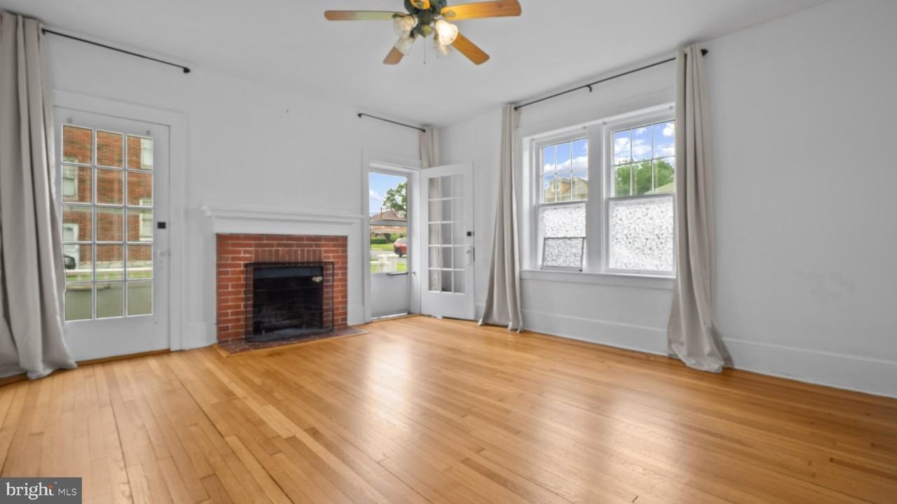 506 E Liberty St #A - Photo 4 of 13