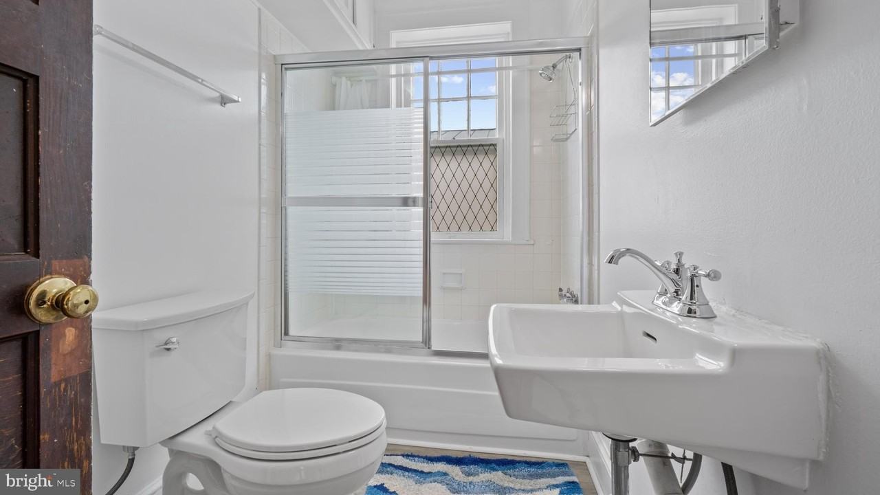 506 E Liberty St #A - Photo 7 of 13