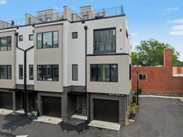 featured image of 2000 Moody Ln
