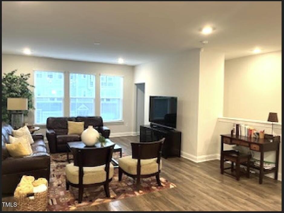 2887 Macintosh Woods Dr - Photo 3 of 16