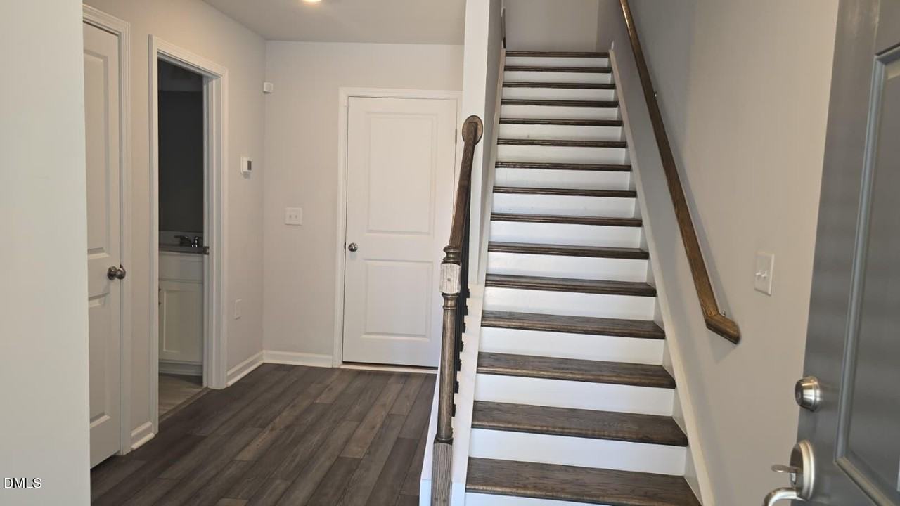 632 Gimari Dr - Photo 3 of 37
