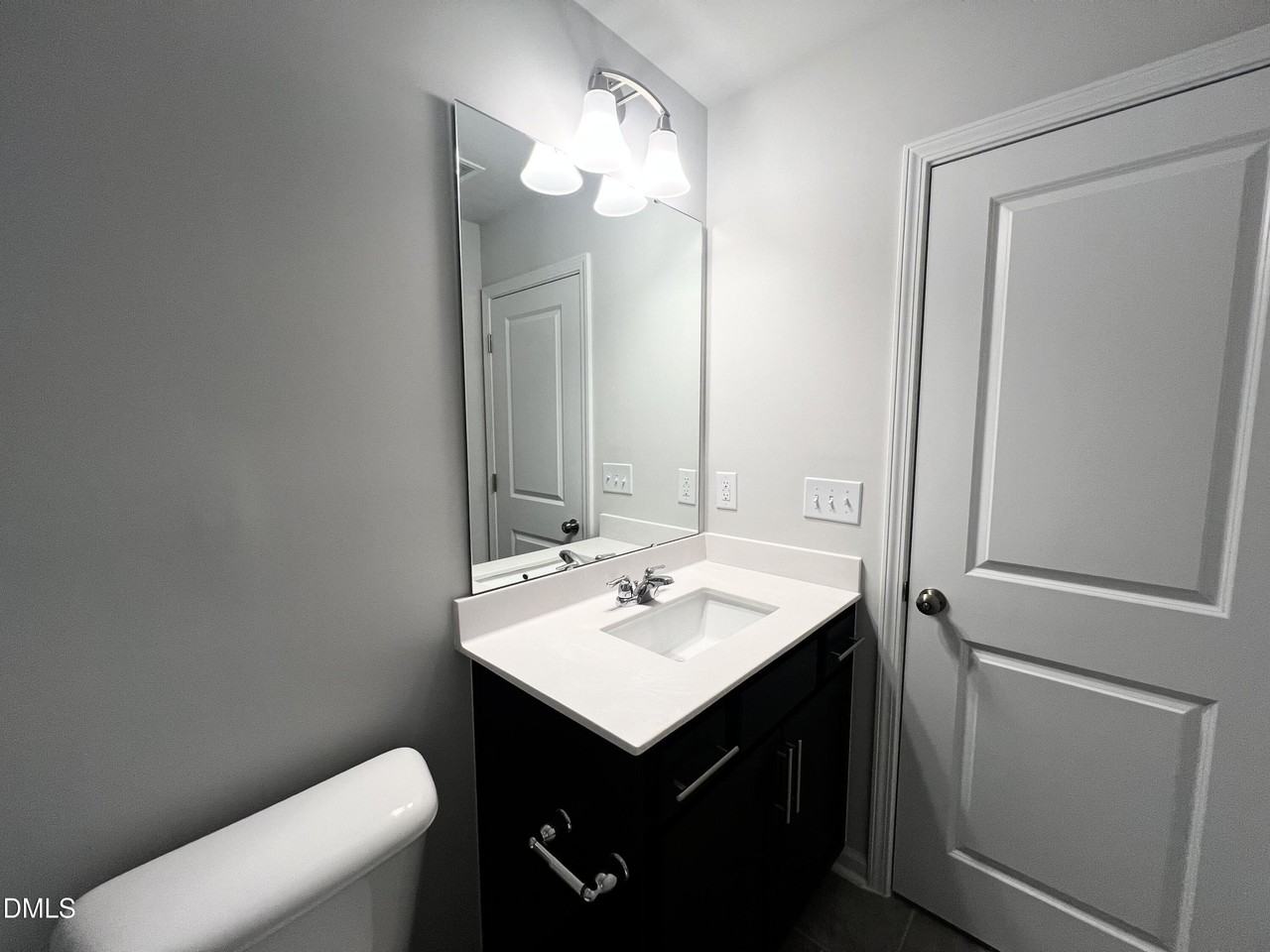 2533 Chert Ln - Photo 5 of 27