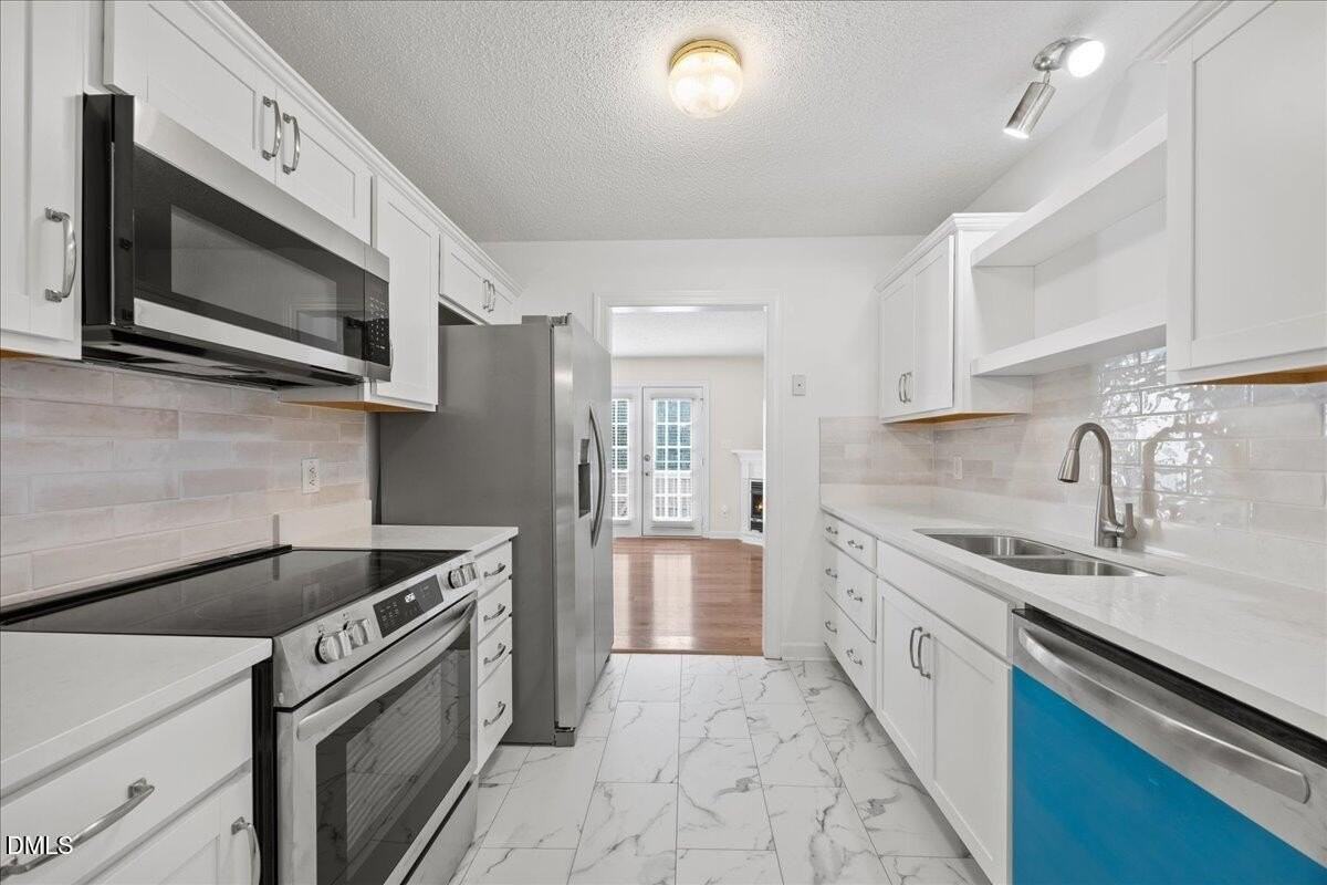 1932 Stroll Cir - Photo 6 of 24