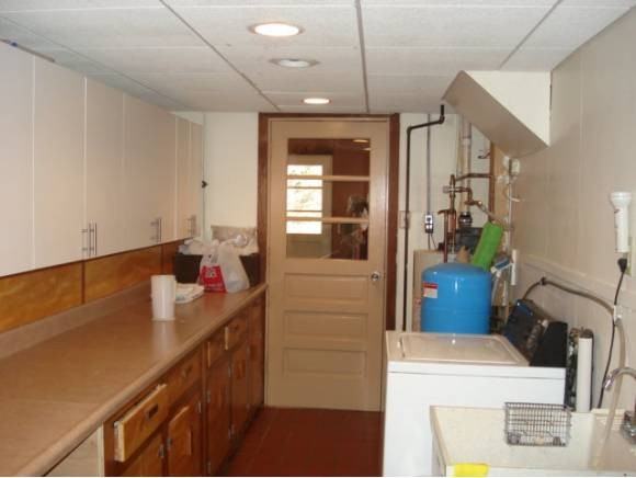 2 Woodbine Ln - Photo 3 of 15