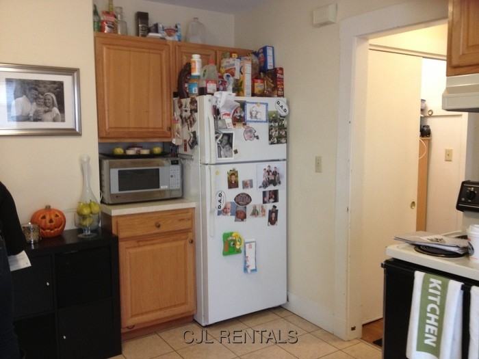 376 Crescent St #1 - Photo 3 of 19