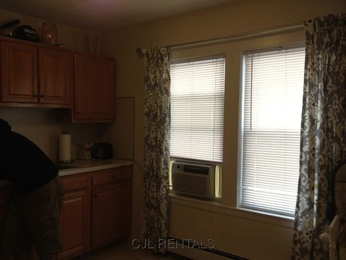 376 Crescent St #1 - Photo 4 of 19