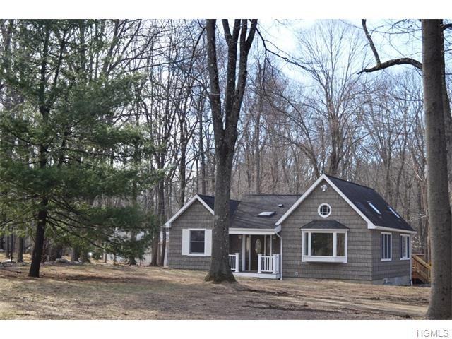 2977 Lexington Ave - Photo 2 of 24