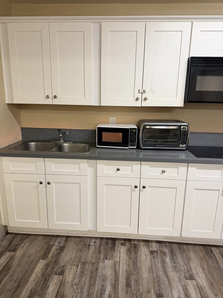 1335 J Street - Photo 4 of 4
