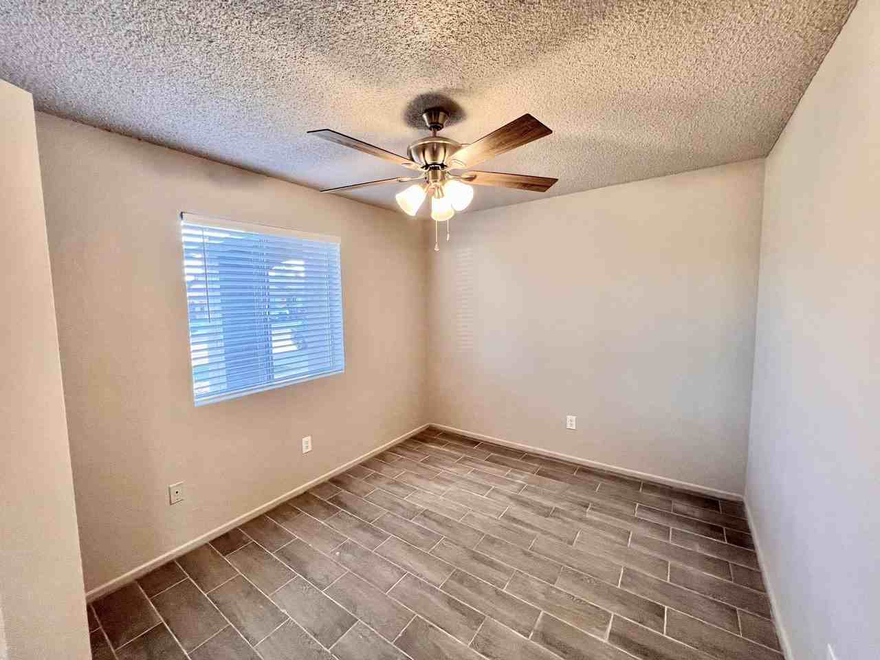 4378 W 15th St - Photo 3 of 20