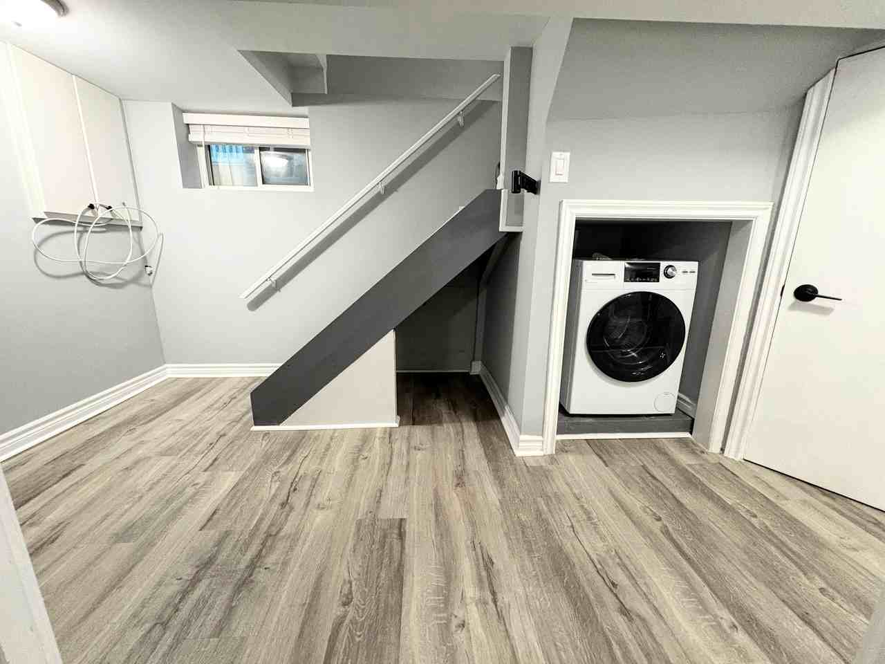 103 Tragina Avenue North - Photo 7 of 8