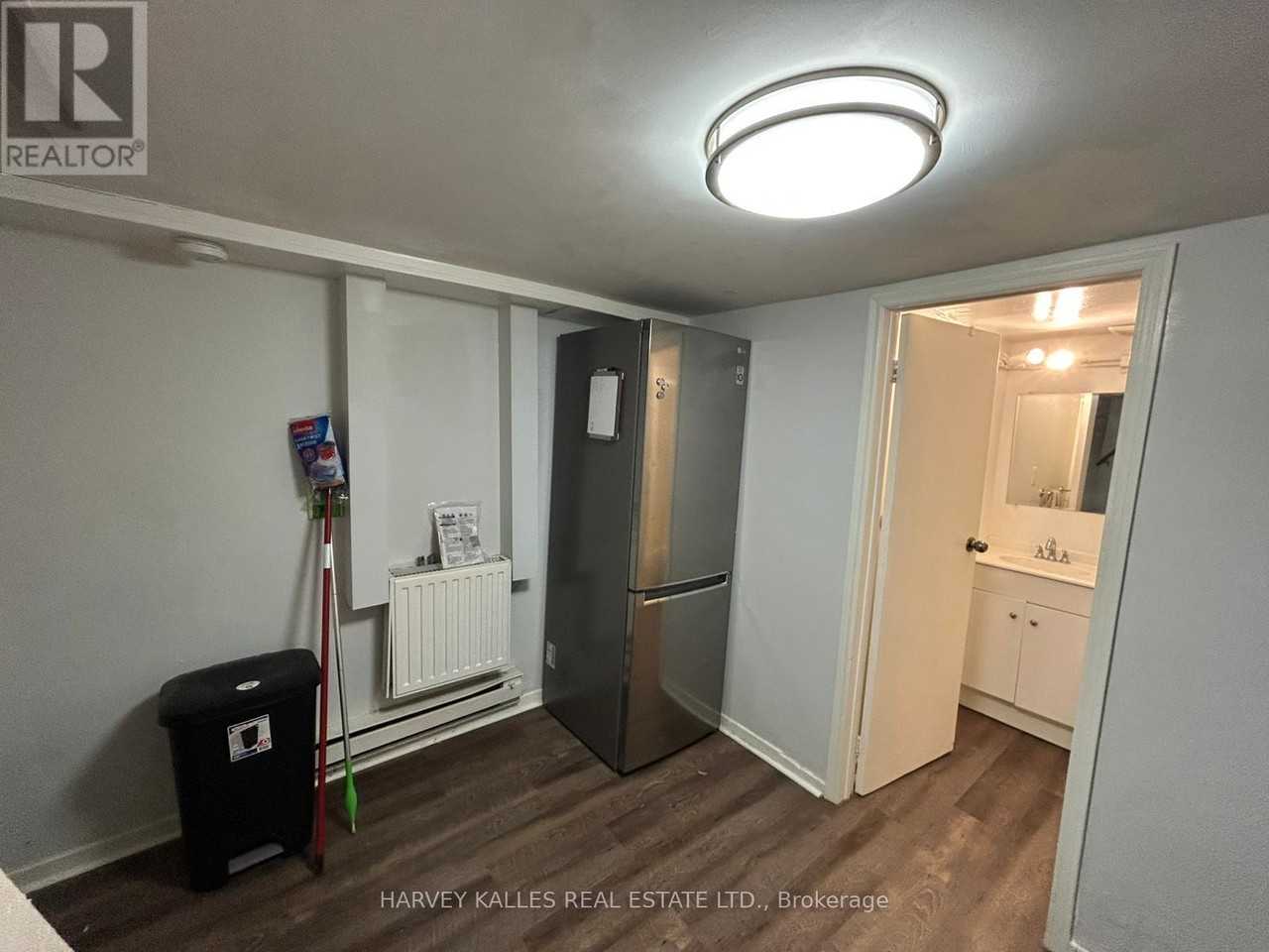 1098 Bathurst Street - Photo 4 of 5